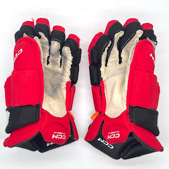 CCM HGJS - Gant NHL Pro Stock d'occasion - Jalen Chatfield (rouge/noir)